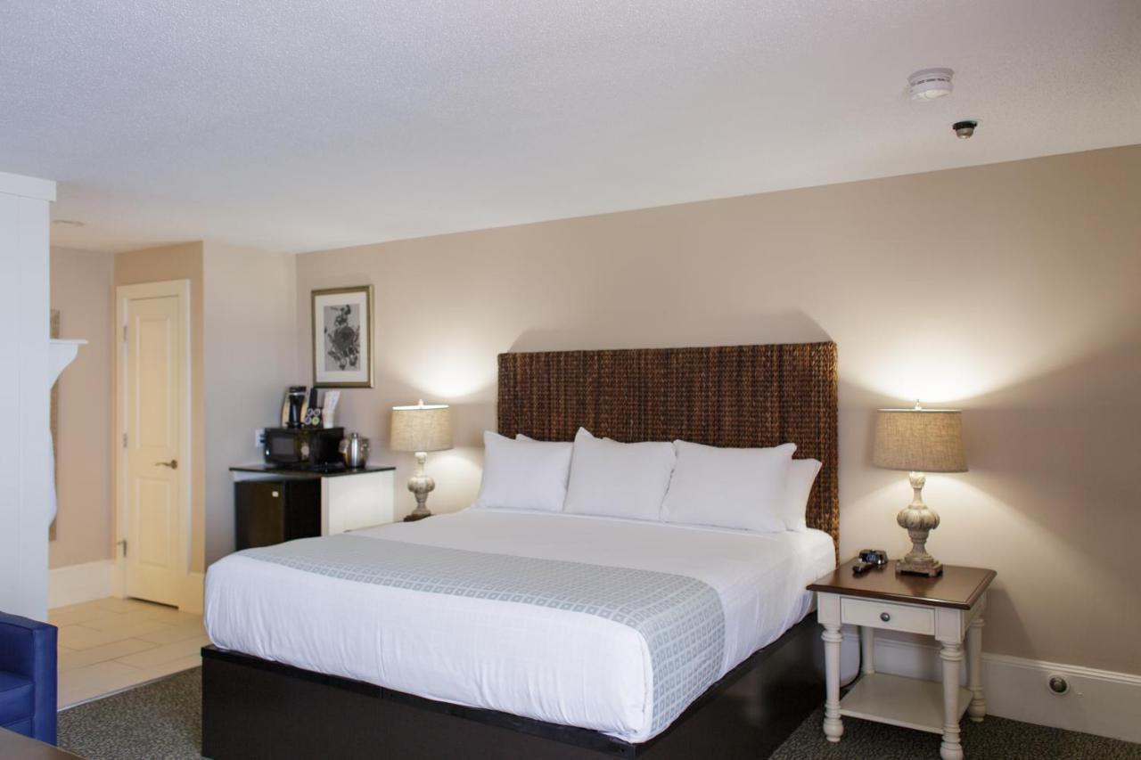 Sea Crest Beach Resort Falmouth Esterno foto
