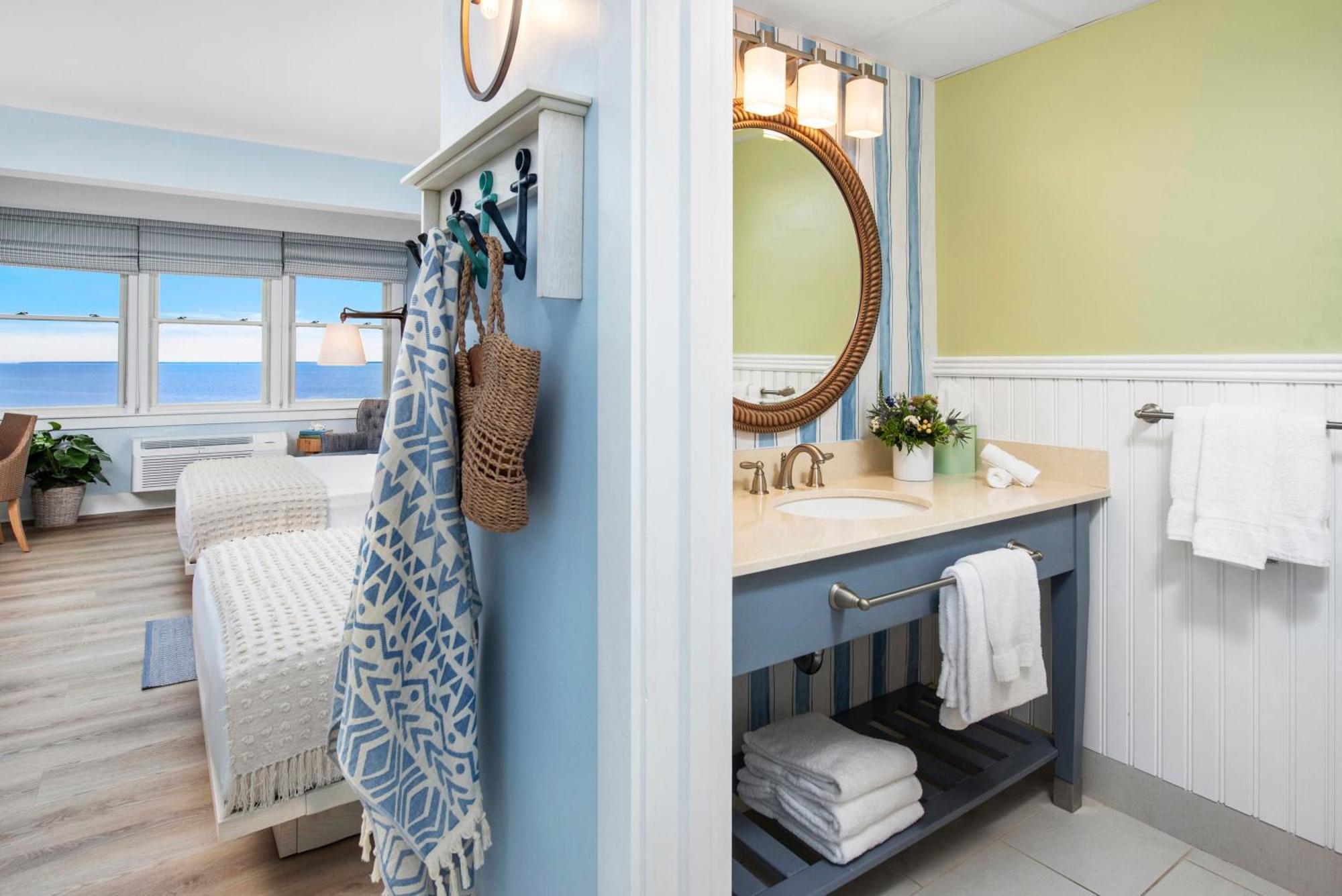 Sea Crest Beach Resort Falmouth Esterno foto
