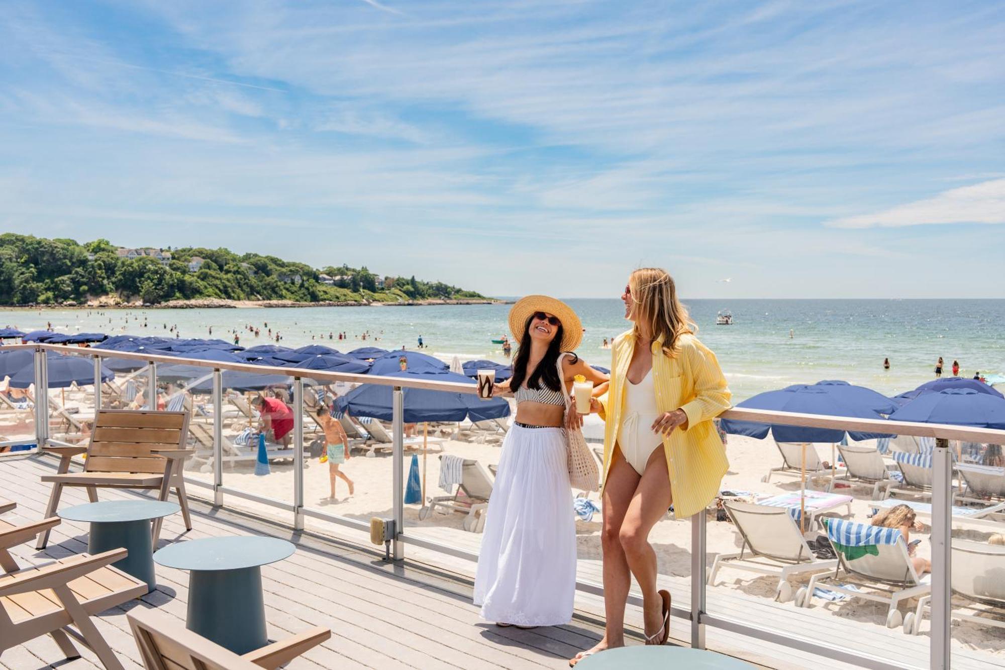 Sea Crest Beach Resort Falmouth Esterno foto