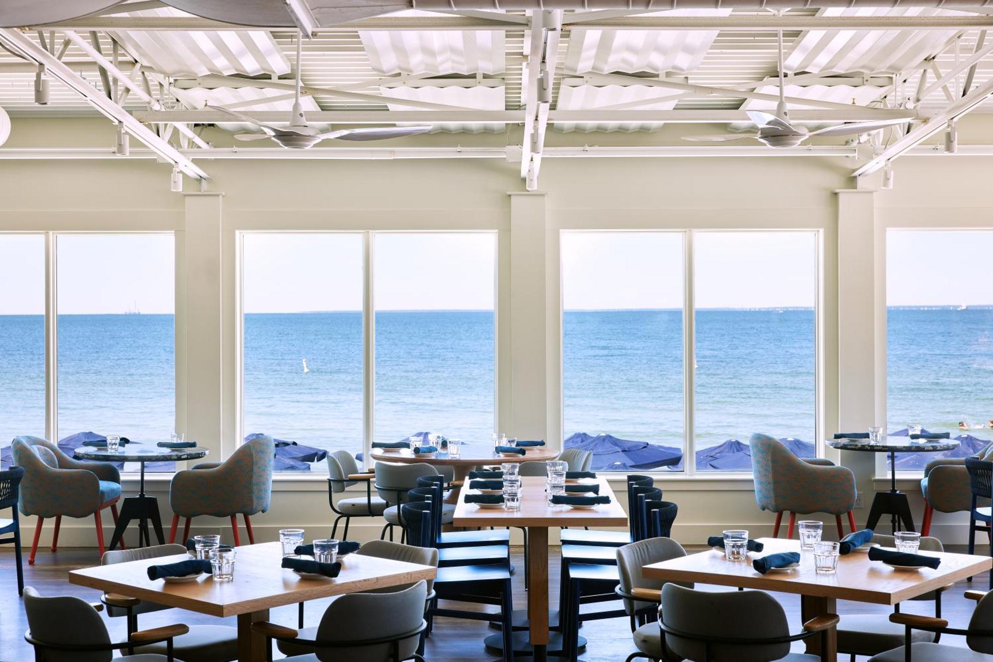Sea Crest Beach Resort Falmouth Esterno foto